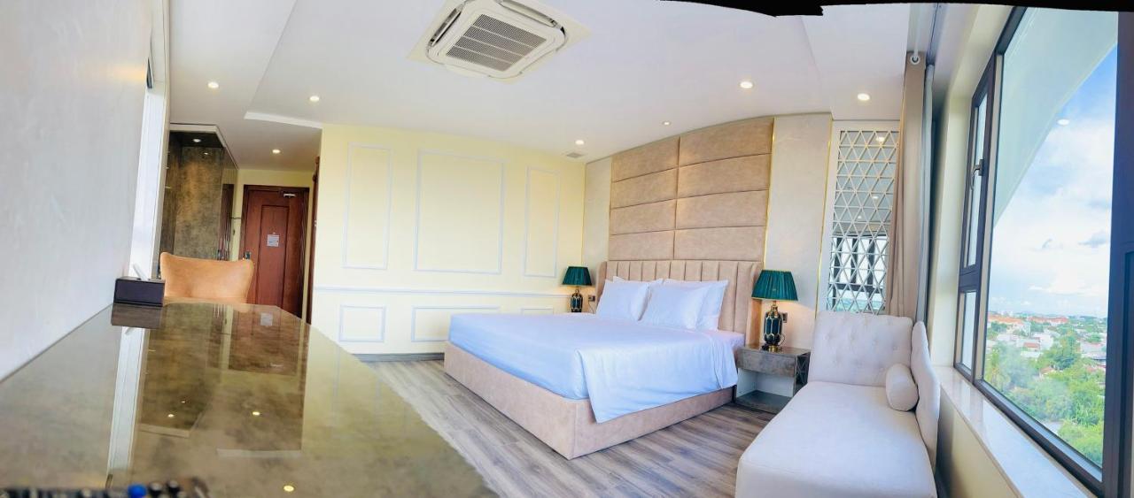 Mai Vy Hotel Tay Ninh Exteriör bild